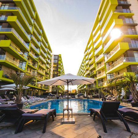 Iako Premium Apartament Navodari Luaran gambar