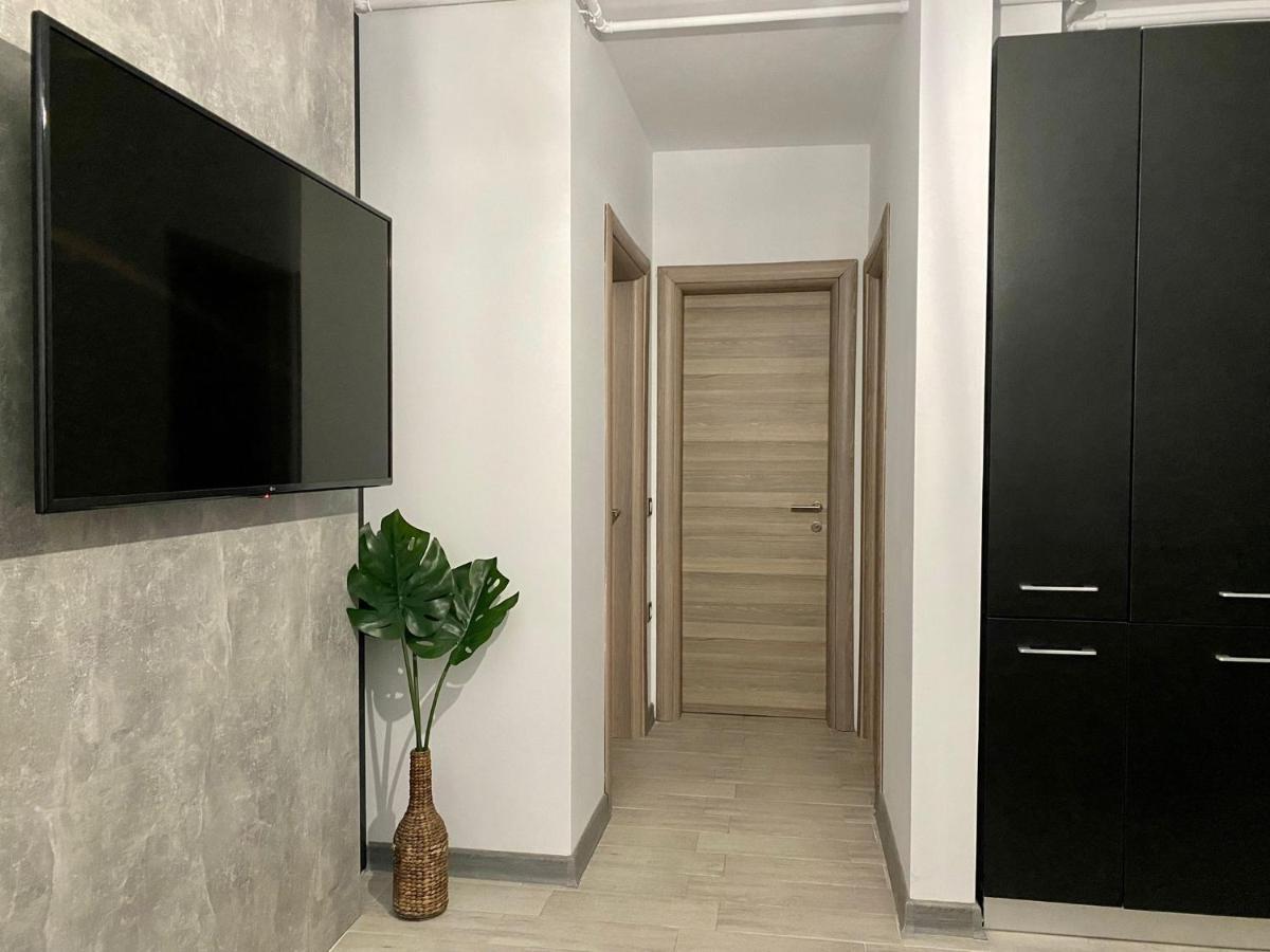 Iako Premium Apartament Navodari Luaran gambar