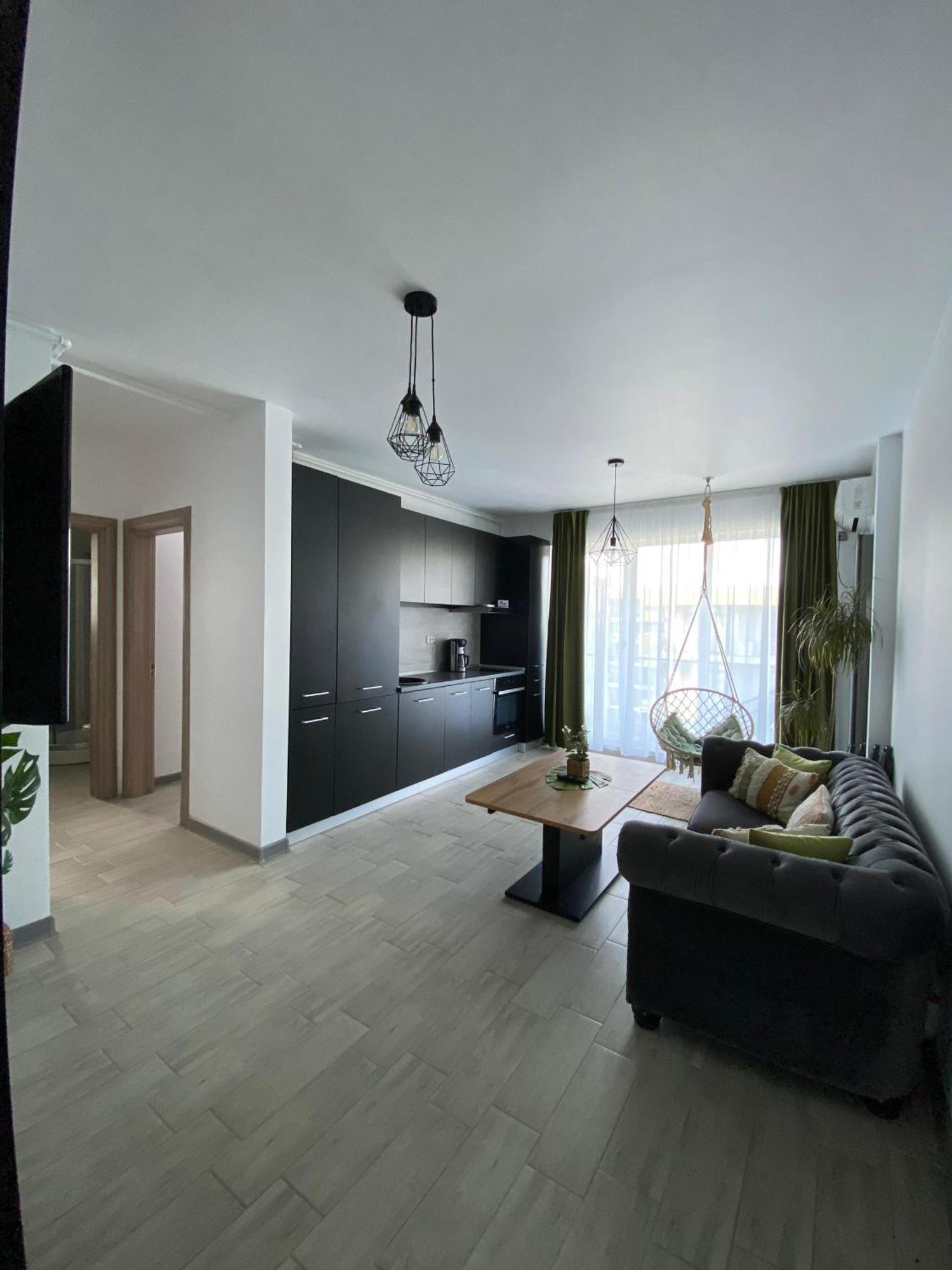 Iako Premium Apartament Navodari Luaran gambar