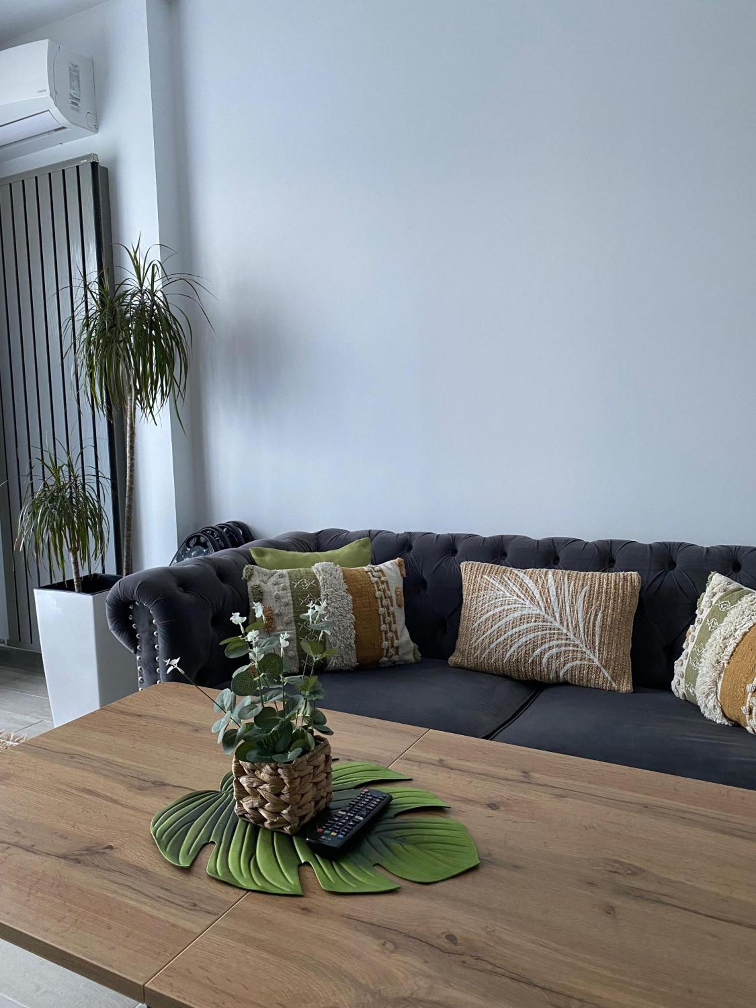 Iako Premium Apartament Navodari Luaran gambar