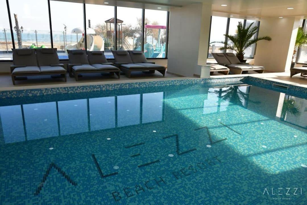 Iako Premium Apartament Navodari Luaran gambar