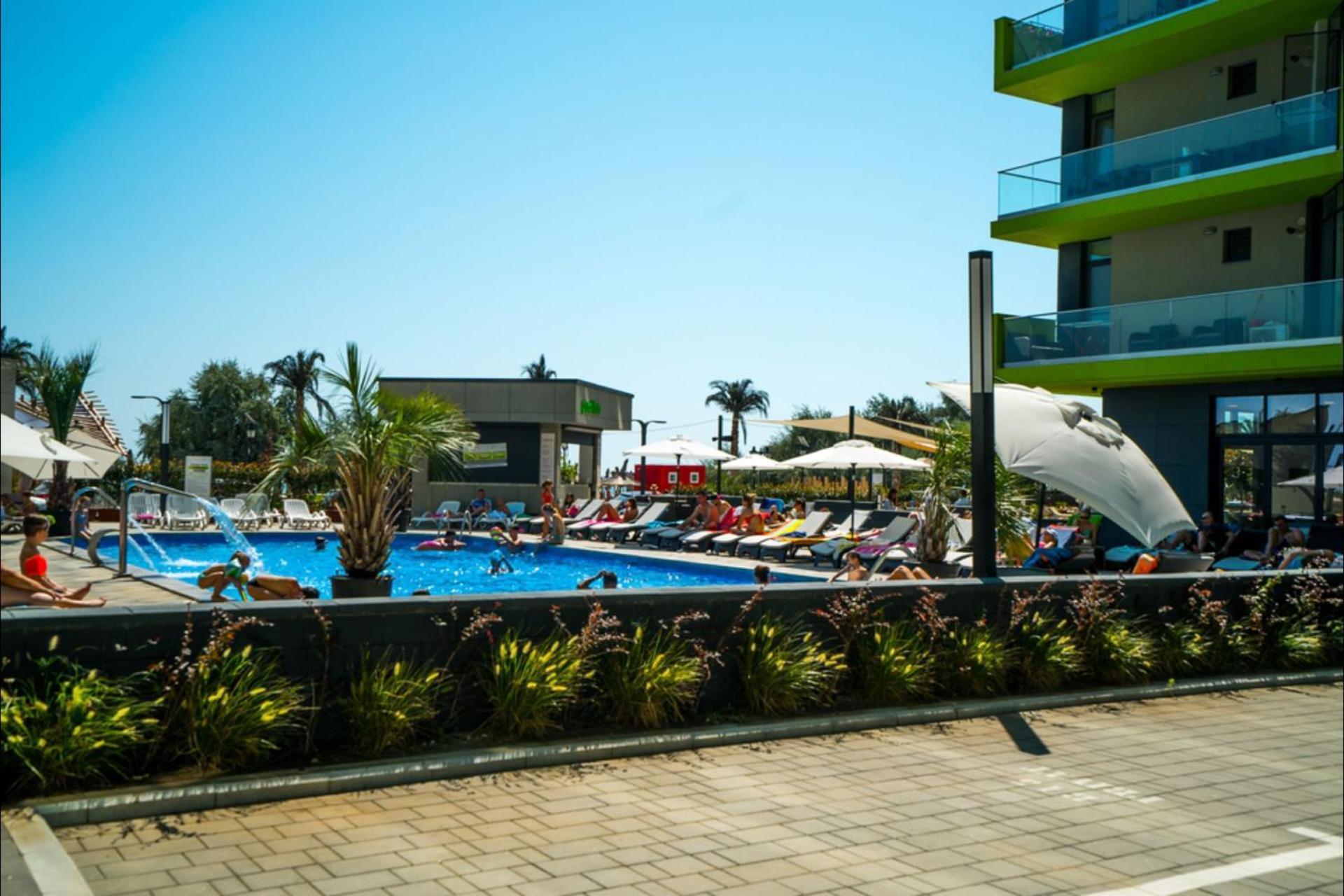 Iako Premium Apartament Navodari Luaran gambar