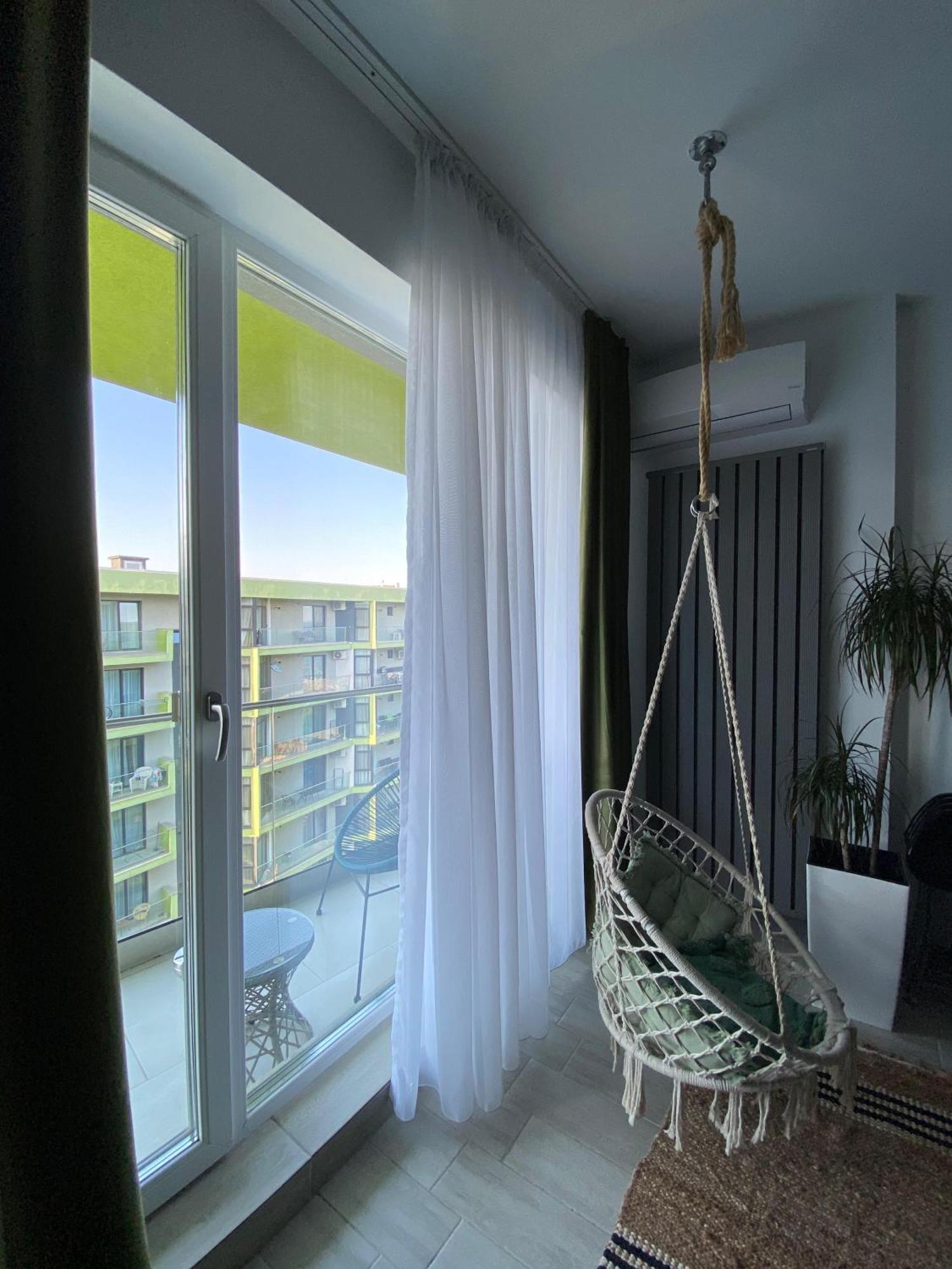 Iako Premium Apartament Navodari Luaran gambar
