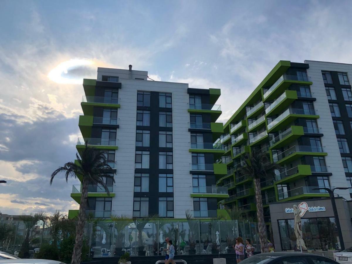 Iako Premium Apartament Navodari Luaran gambar